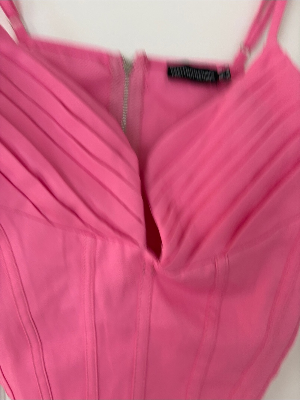 PrettyLittleThing Pink Top - Picture 3 of 5